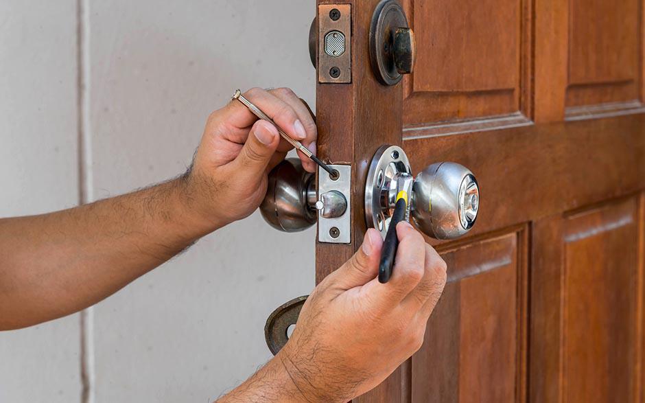 artisan serrurier ouverture de porte Marignane